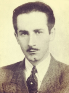 Nicolás Marín Conejo. Mártir en la Revolución de 1948. En homenaje a su memoria se fundó en ese año el Deportivo Nicolás Marín